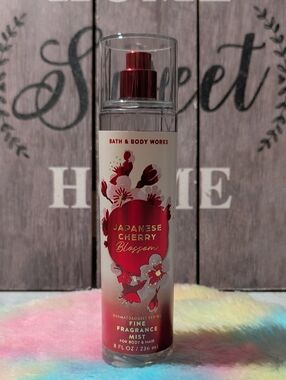 Bath & Body Works Japanese Cherry Blossom Fine Fragrance Mist - Red & White